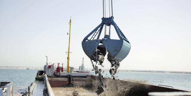 Dredging_sludge_1