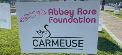 hu_abbey-rose_lv-1.jpg